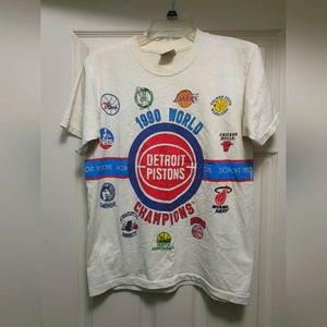 Vuntage 1990 Detroit Pistons world champions shirt